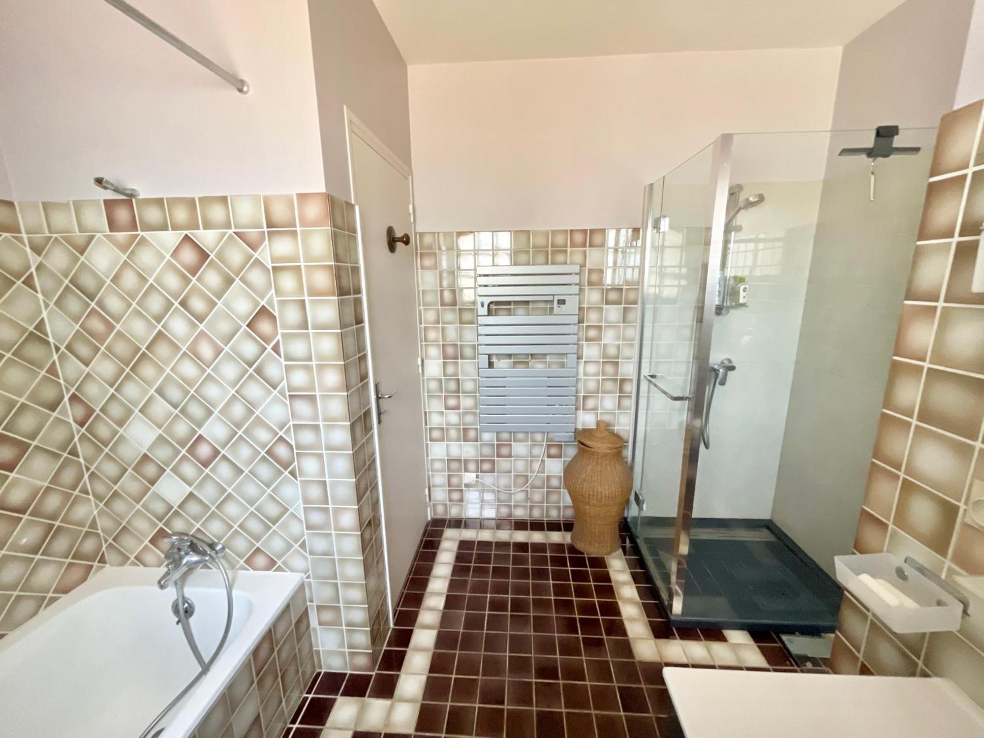 Charming French Riviera Villa // Pool, Seaview, Ac, 9Pax // Saint-Raphaël エクステリア 写真